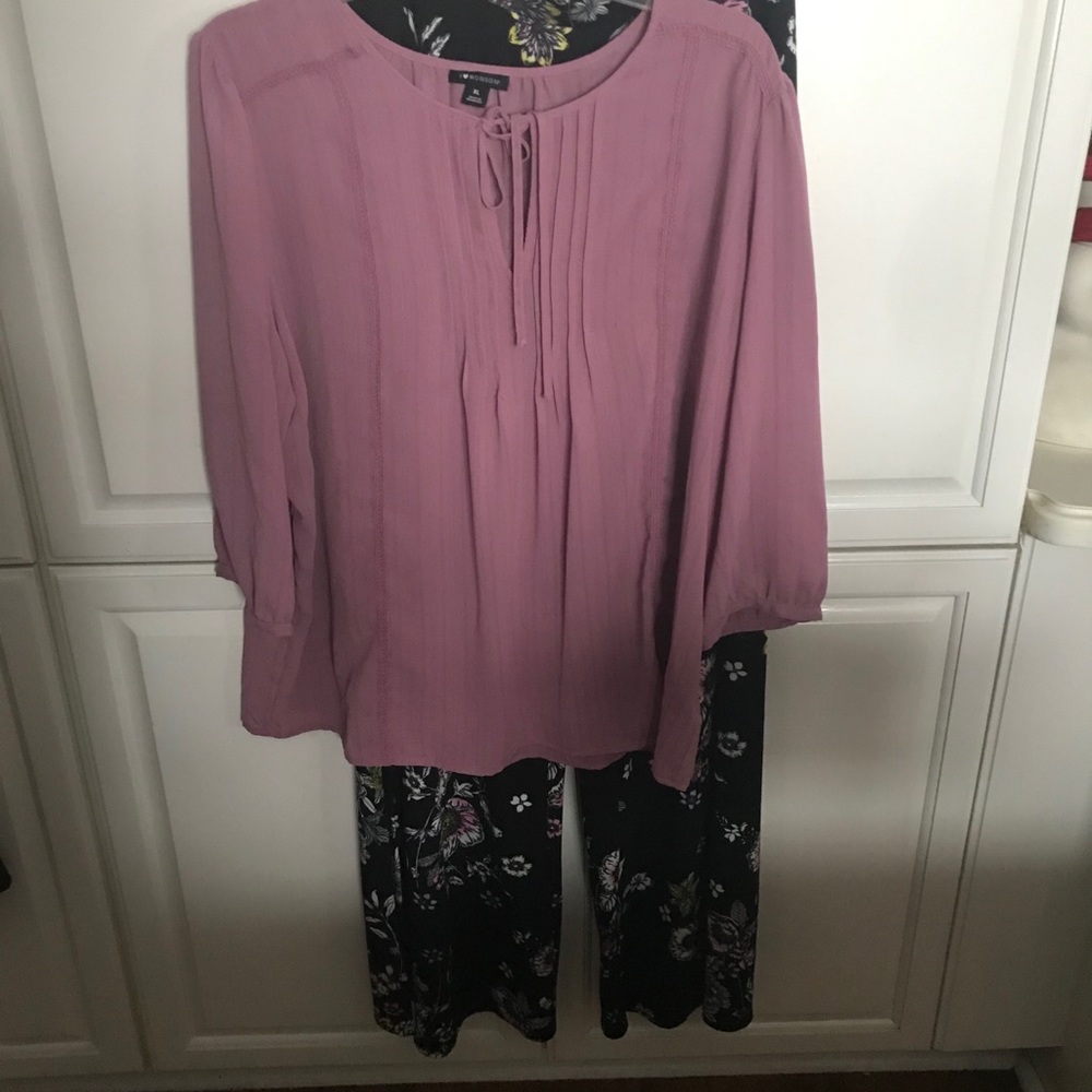 NICE PALAZZO PANTS AND BLOUSE!